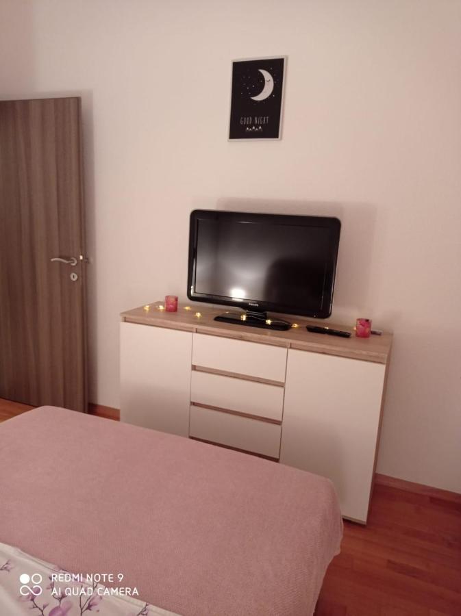 Apartman Dora Sukosan Ngoại thất bức ảnh