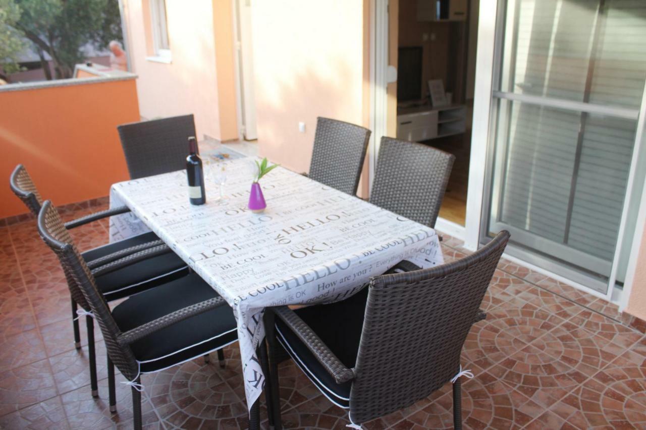 Apartman Dora Sukosan Ngoại thất bức ảnh